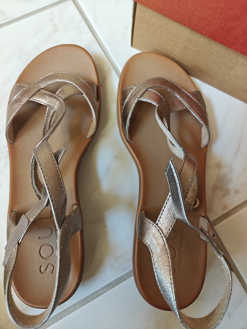 Naturalizer Women's Metallic Silver Gold Strappy Sandals, Size 8